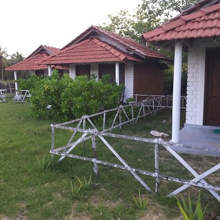 Windy Beach Cabanas Kalpitiya Δωμάτιο φωτογραφία